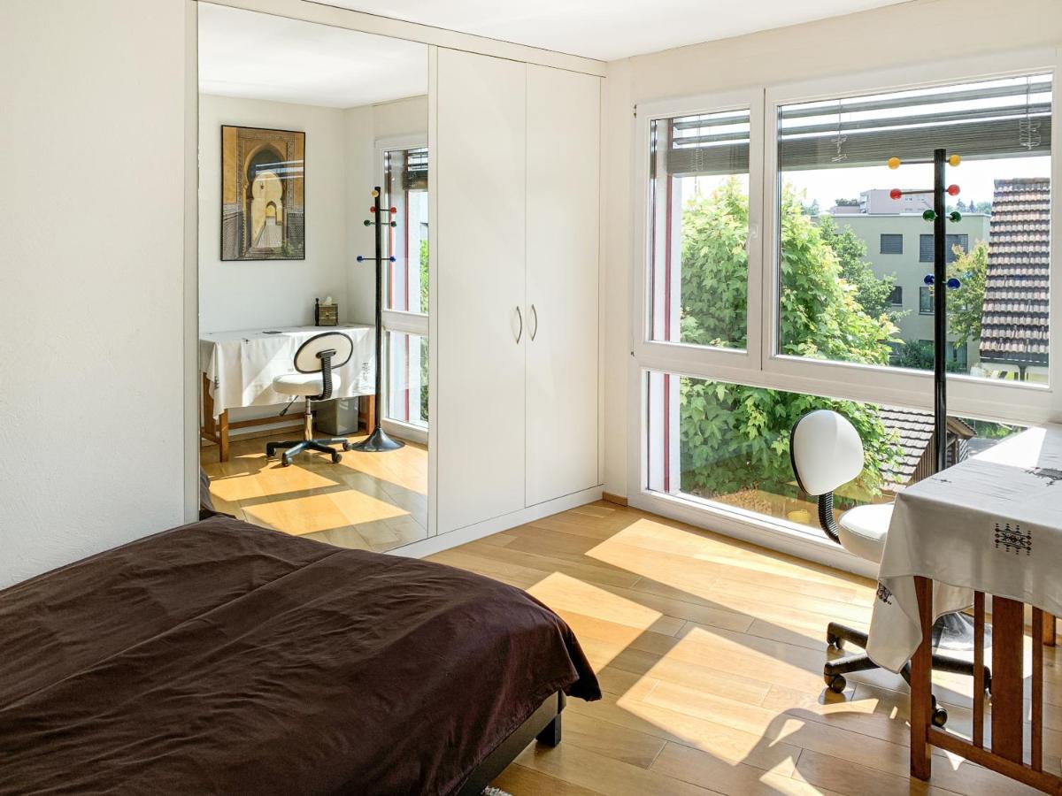 Haus Zur Lilie 호텔 Hinwil 외부 사진
