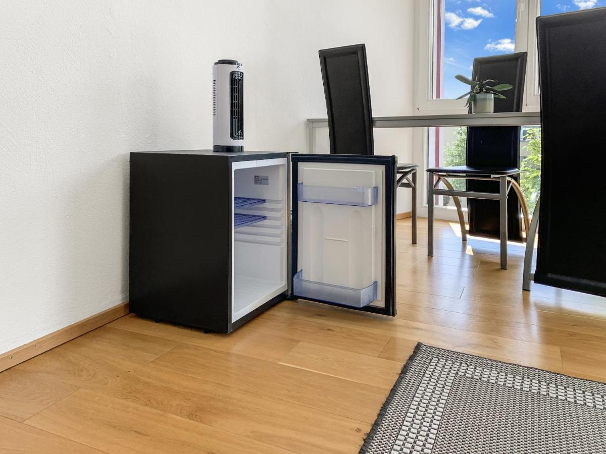 Haus Zur Lilie 호텔 Hinwil 외부 사진